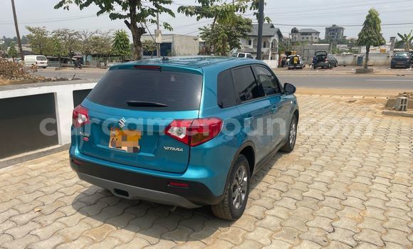 Sayi Na hannu Suzuki Vitara Blue Mota in Douala a Ƙasar Kamaru Sayi Na hannu Suzuki Vitara Blue Mota in Douala a Ƙasar Kamaru