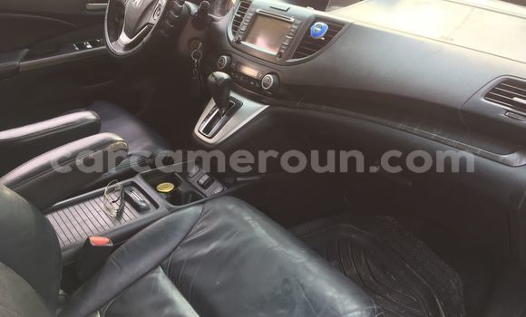 Sayi Na hannu Honda CR–V Azurfa Mota in Douala a Ƙasar Kamaru Sayi Na hannu Honda CR–V Azurfa Mota in Douala a Ƙasar Kamaru