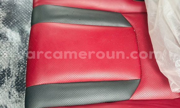 Sayi Na hannu Lexus LX 570 White Mota in Yaounde a Babban Kamaru Sayi Na hannu Lexus LX 570 White Mota in Yaounde a Babban Kamaru