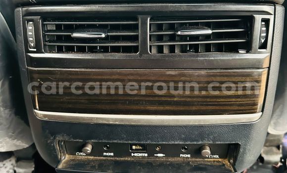 Sayi Na hannu Lexus LX 570 White Mota in Yaounde a Babban Kamaru Sayi Na hannu Lexus LX 570 White Mota in Yaounde a Babban Kamaru