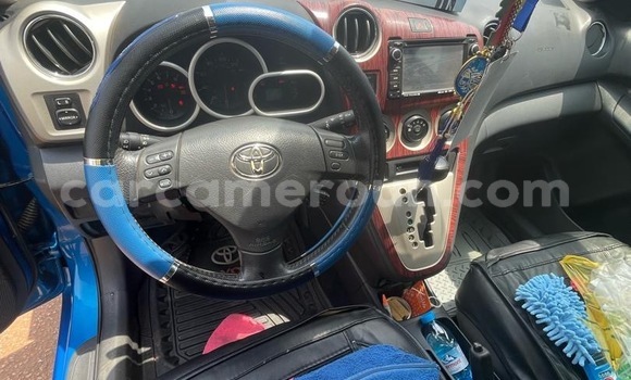 Acheter Occasion Voiture Toyota Matrix Bleu à Yaoundé, Central Cameroon Acheter Occasion Voiture Toyota Matrix Bleu à Yaoundé, Central Cameroon