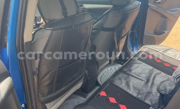 Acheter Occasion Voiture Toyota Matrix Bleu à Yaoundé, Central Cameroon Acheter Occasion Voiture Toyota Matrix Bleu à Yaoundé, Central Cameroon