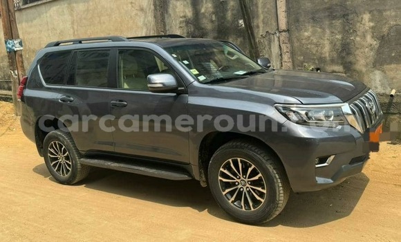 Acheter Neuf Voiture Toyota Land Cruiser Prado Noir à Douala, Littoral Cameroon Acheter Neuf Voiture Toyota Land Cruiser Prado Noir à Douala, Littoral Cameroon