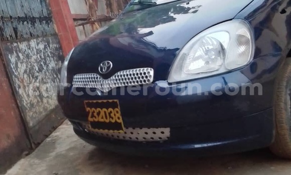 Sayi Na hannu Toyota Yaris Blue Mota in Douala a Ƙasar Kamaru Sayi Na hannu Toyota Yaris Blue Mota in Douala a Ƙasar Kamaru