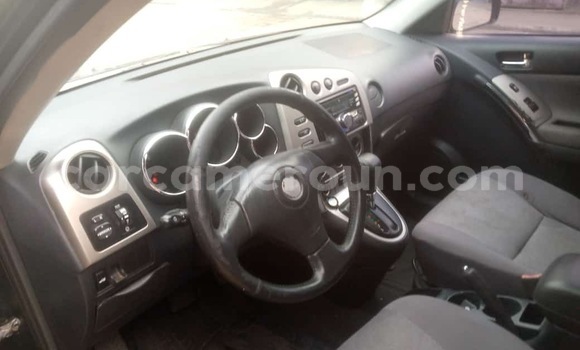 Acheter Neuf Voiture Toyota Matrix Noir à Douala, Littoral Cameroon Acheter Neuf Voiture Toyota Matrix Noir à Douala, Littoral Cameroon