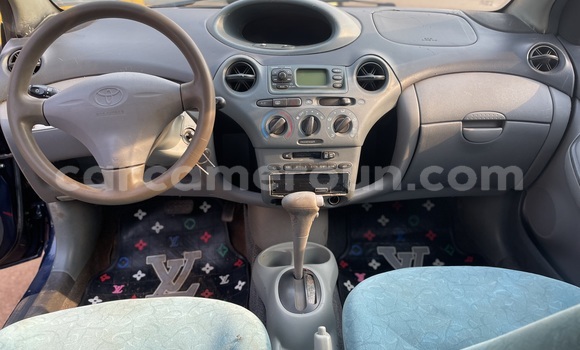 Acheter Occasion Voiture Toyota Yaris Bleu à Yaoundé, Central Cameroon Acheter Occasion Voiture Toyota Yaris Bleu à Yaoundé, Central Cameroon