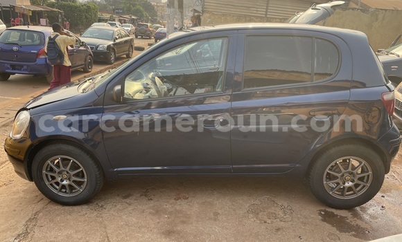 Acheter Occasion Voiture Toyota Yaris Bleu à Yaoundé, Central Cameroon Acheter Occasion Voiture Toyota Yaris Bleu à Yaoundé, Central Cameroon