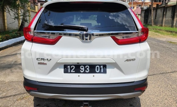 Acheter Occasion Voiture Honda CR–V Blanc à Douala, Littoral Cameroon Acheter Occasion Voiture Honda CR–V Blanc à Douala, Littoral Cameroon