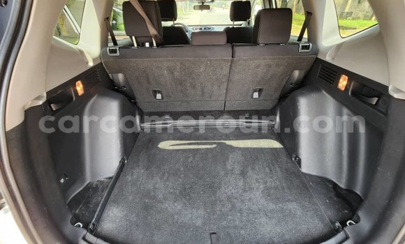 Acheter Occasion Voiture Honda CR–V Blanc à Douala, Littoral Cameroon Acheter Occasion Voiture Honda CR–V Blanc à Douala, Littoral Cameroon