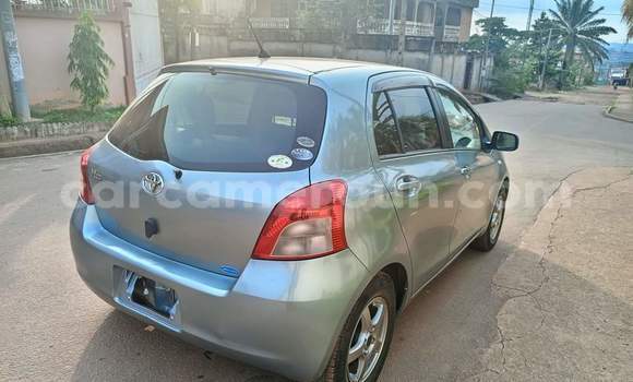 Acheter Occasion Voiture Toyota Yaris Gris à Yaoundé, Central Cameroon Acheter Occasion Voiture Toyota Yaris Gris à Yaoundé, Central Cameroon