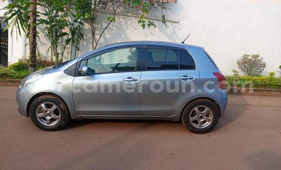 Acheter Occasion Voiture Toyota Yaris Gris à Yaoundé, Central Cameroon Acheter Occasion Voiture Toyota Yaris Gris à Yaoundé, Central Cameroon