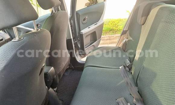 Acheter Occasion Voiture Toyota Yaris Gris à Yaoundé, Central Cameroon Acheter Occasion Voiture Toyota Yaris Gris à Yaoundé, Central Cameroon