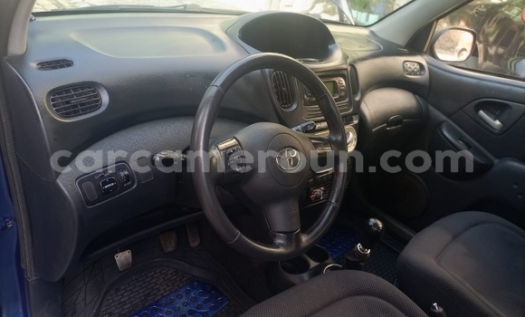 Acheter Occasion Voiture Toyota Yaris Verso Bleu à Dschang, West Cameroon