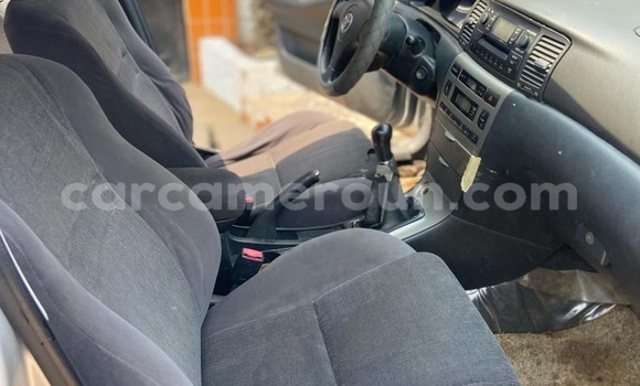 Sayi Sabo Toyota Corolla Red Mota in Douala a Ƙasar Kamaru Sayi Sabo Toyota Corolla Red Mota in Douala a Ƙasar Kamaru