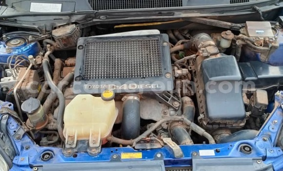 Acheter Occasion Voiture Toyota RAV4 Bleu à Yaoundé, Central Cameroon Acheter Occasion Voiture Toyota RAV4 Bleu à Yaoundé, Central Cameroon