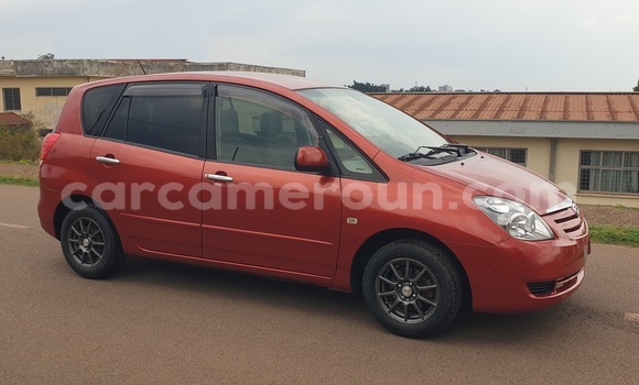 Acheter Occasion Voiture Toyota Spacio Rouge à Yaoundé, Central Cameroon