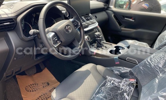 Acheter Neuf Voiture Toyota Land Cruiser Noir à Douala, Littoral Cameroon Acheter Neuf Voiture Toyota Land Cruiser Noir à Douala, Littoral Cameroon