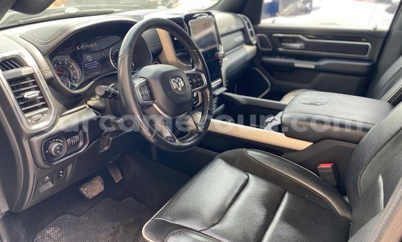 Acheter Neuf Voiture Dodge RAM Noir à Douala, Littoral Cameroon Acheter Neuf Voiture Dodge RAM Noir à Douala, Littoral Cameroon