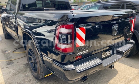 Acheter Neuf Voiture Dodge RAM Noir à Douala, Littoral Cameroon Acheter Neuf Voiture Dodge RAM Noir à Douala, Littoral Cameroon