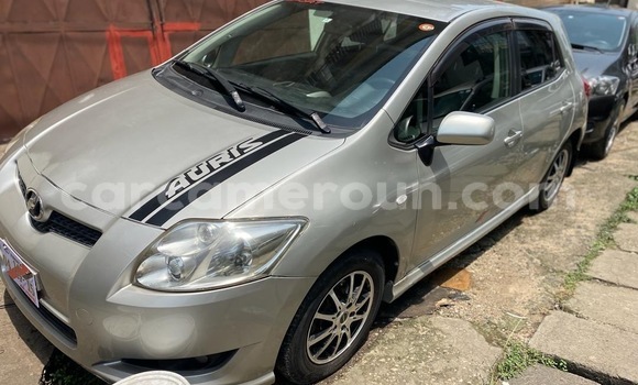 Acheter Neuf Voiture Toyota Auris Gris à Douala, Littoral Cameroon Acheter Neuf Voiture Toyota Auris Gris à Douala, Littoral Cameroon