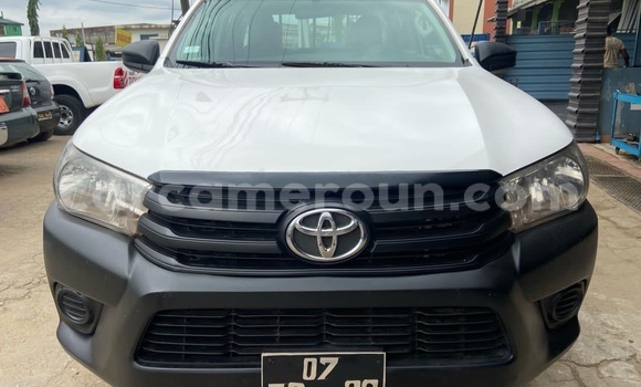 Buy New Toyota Hilux White Car in Douala in Littoral Cameroon