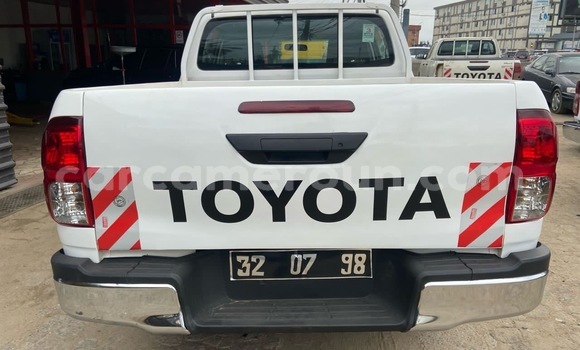 Buy New Toyota Hilux White Car in Douala in Littoral Cameroon Buy New Toyota Hilux White Car in Douala in Littoral Cameroon