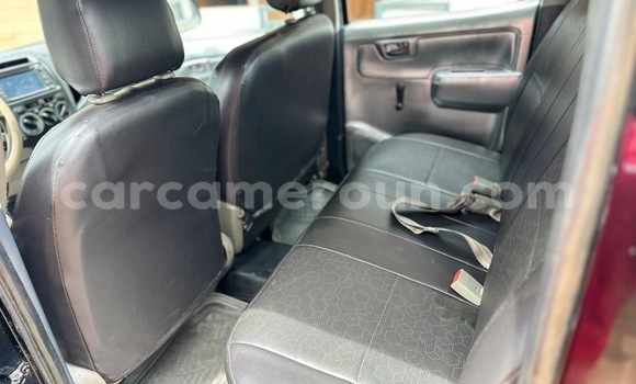 Sayi Na hannu Toyota Hiluxe VIGO Black Mota in Yaounde a Babban Kamaru Sayi Na hannu Toyota Hiluxe VIGO Black Mota in Yaounde a Babban Kamaru