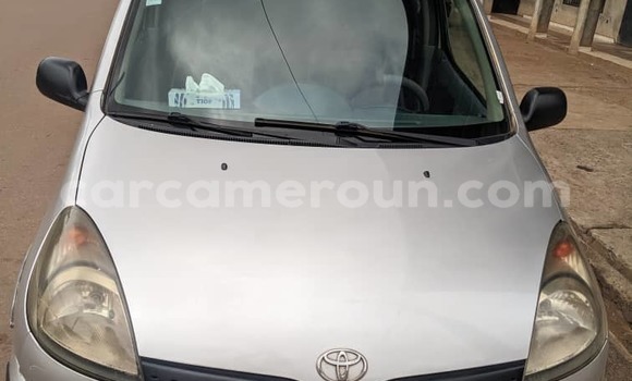 Acheter Occasion Voiture Toyota Yaris Verso Gris à Yaoundé, Central Cameroon