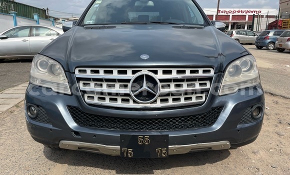 Acheter Neuf Voiture Mercedes‒Benz ML–Class Beige à Douala, Littoral Cameroon