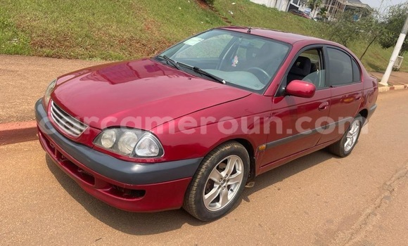 Acheter Occasion Voiture Toyota Avensis Rouge à Yaoundé, Central Cameroon Acheter Occasion Voiture Toyota Avensis Rouge à Yaoundé, Central Cameroon