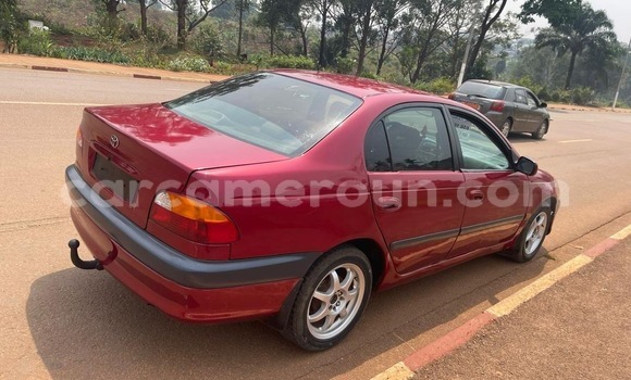 Acheter Occasion Voiture Toyota Avensis Rouge à Yaoundé, Central Cameroon Acheter Occasion Voiture Toyota Avensis Rouge à Yaoundé, Central Cameroon