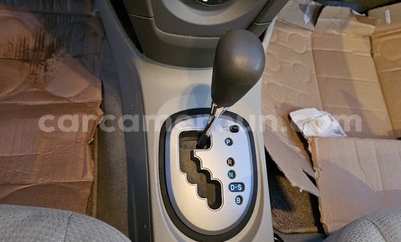 Acheter Occasion Voiture Toyota Yaris Gris à Yaoundé, Central Cameroon Acheter Occasion Voiture Toyota Yaris Gris à Yaoundé, Central Cameroon