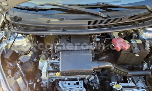 Acheter Occasion Voiture Toyota Yaris Gris à Yaoundé, Central Cameroon Acheter Occasion Voiture Toyota Yaris Gris à Yaoundé, Central Cameroon