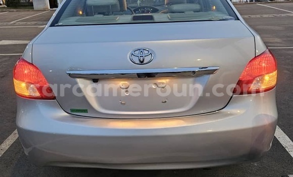 Acheter Occasion Voiture Toyota Yaris Gris à Yaoundé, Central Cameroon Acheter Occasion Voiture Toyota Yaris Gris à Yaoundé, Central Cameroon