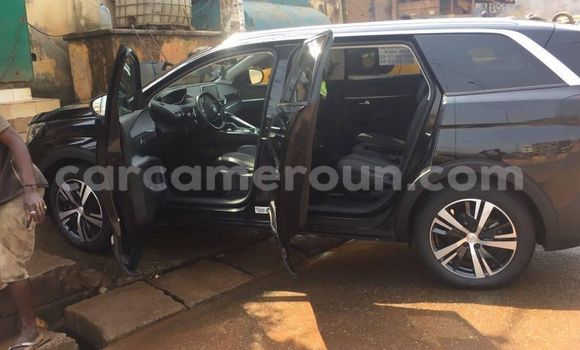 Sayi Na hannu Peugeot 5008 Black Mota in Yaounde a Babban Kamaru Sayi Na hannu Peugeot 5008 Black Mota in Yaounde a Babban Kamaru