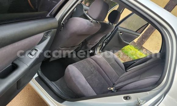 Sayi Na hannu Toyota Corolla Sauran Mota in Yaounde a Babban Kamaru Sayi Na hannu Toyota Corolla Sauran Mota in Yaounde a Babban Kamaru