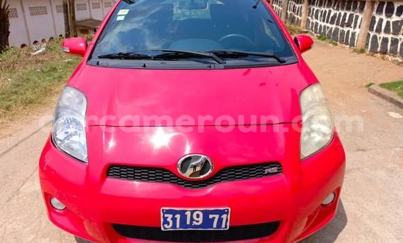 Acheter Occasion Voiture Toyota Yaris Rouge à Yaoundé, Central Cameroon