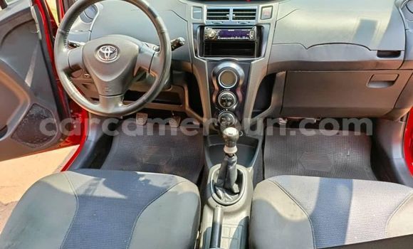Sayi Na hannu Toyota Yaris Red Mota in Yaounde a Babban Kamaru Sayi Na hannu Toyota Yaris Red Mota in Yaounde a Babban Kamaru