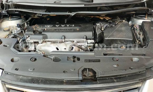 Sayi Na hannu Toyota Blade Sauran Mota in Yaounde a Babban Kamaru Sayi Na hannu Toyota Blade Sauran Mota in Yaounde a Babban Kamaru