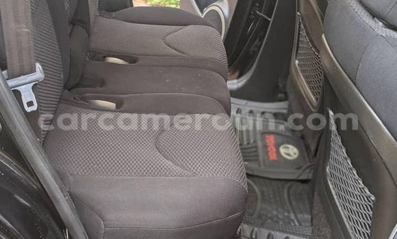 Sayi Na hannu Toyota RAV4 Black Mota in Yaounde a Babban Kamaru Sayi Na hannu Toyota RAV4 Black Mota in Yaounde a Babban Kamaru