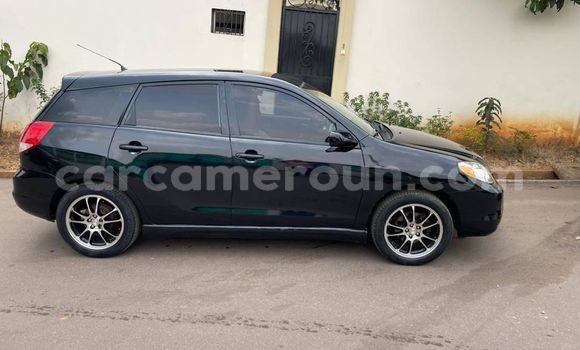 Sayi Na hannu Toyota Matrix Black Mota in Yaounde a Babban Kamaru Sayi Na hannu Toyota Matrix Black Mota in Yaounde a Babban Kamaru