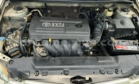 Sayi Na hannu Toyota Corolla Sauran Mota in Yaounde a Babban Kamaru Sayi Na hannu Toyota Corolla Sauran Mota in Yaounde a Babban Kamaru