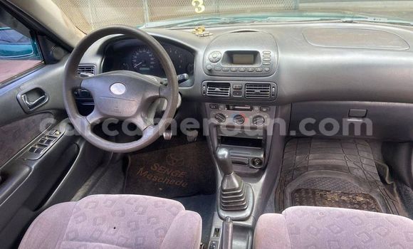 Sayi Na hannu Toyota Corolla Sauran Mota in Yaounde a Babban Kamaru Sayi Na hannu Toyota Corolla Sauran Mota in Yaounde a Babban Kamaru