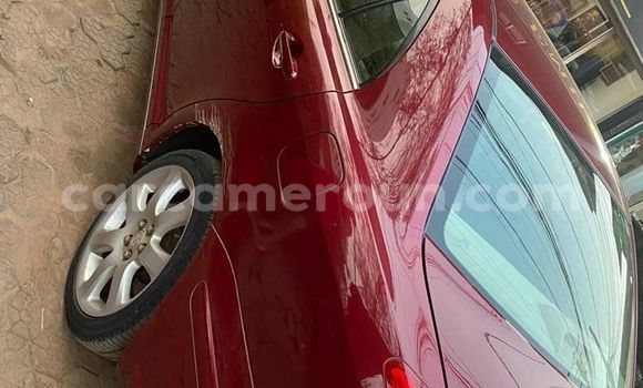 Sayi Na hannu Toyota Avensis Red Mota in Yaounde a Babban Kamaru Sayi Na hannu Toyota Avensis Red Mota in Yaounde a Babban Kamaru