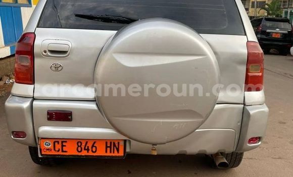 Sayi Na hannu Toyota RAV4 Sauran Mota in Yaounde a Babban Kamaru Sayi Na hannu Toyota RAV4 Sauran Mota in Yaounde a Babban Kamaru