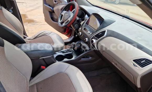 Sayi Na hannu Hyundai Tucson Red Mota in Yaounde a Babban Kamaru Sayi Na hannu Hyundai Tucson Red Mota in Yaounde a Babban Kamaru