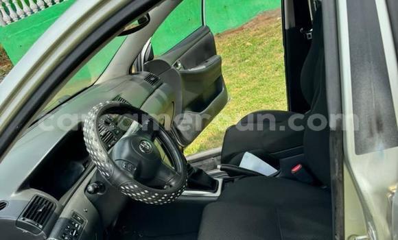 Sayi Na hannu Toyota Corolla M Mota in Yaounde a Babban Kamaru Sayi Na hannu Toyota Corolla M Mota in Yaounde a Babban Kamaru