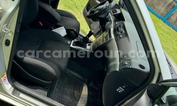 Sayi Na hannu Toyota Corolla M Mota in Yaounde a Babban Kamaru Sayi Na hannu Toyota Corolla M Mota in Yaounde a Babban Kamaru