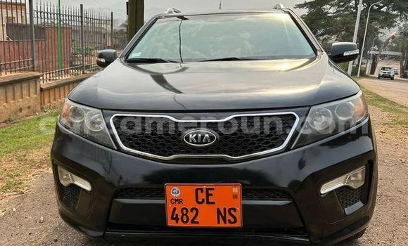 Sayi Na hannu Kia Sorento Black Mota in Douala a Ƙasar Kamaru