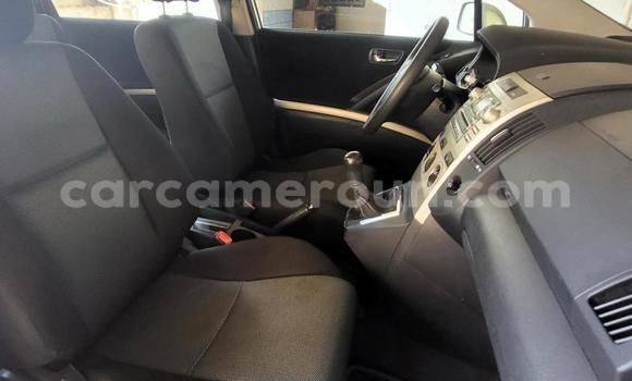 Acheter Occasion Voiture Toyota Corolla Verso Gris à Yaoundé, Central Cameroon Acheter Occasion Voiture Toyota Corolla Verso Gris à Yaoundé, Central Cameroon
